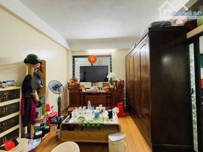 PHÂN LÔ CẦU GIẤY - NHÀ ĐẸP GẦN PHỐ - Ô TÔ ĐỖ CỬA - NGÕ THÔNG - DT 42M2, 7 TẦNG, HƠN 13 TỶ - 1