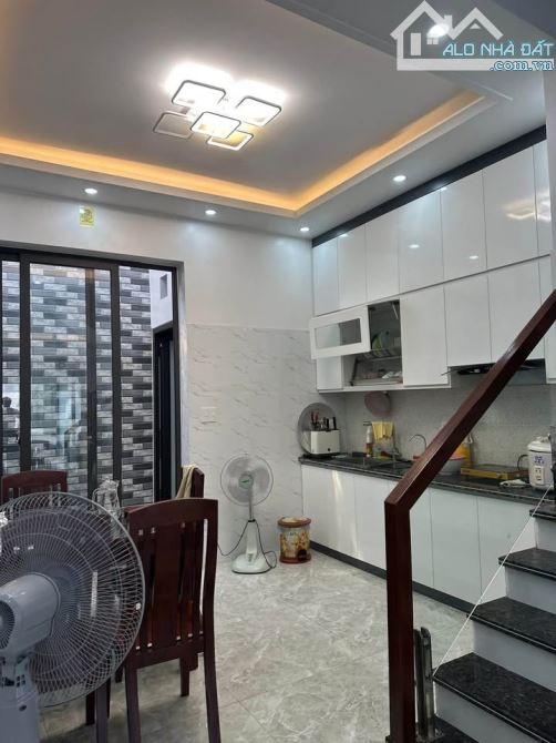 Bán nhà Hẻm VF5 Trịnh Đình Trọng, Tân Phú 4 x 13, vuông vức, nhỉnh 5 tỷ - 1