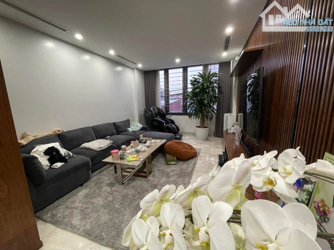 Bán gấp nhà mặt ngõ phố Lạc Long Quân Tây Hồ 38m 15 tỷ oto kinh doanh nhà đẹp ở ngay - 1