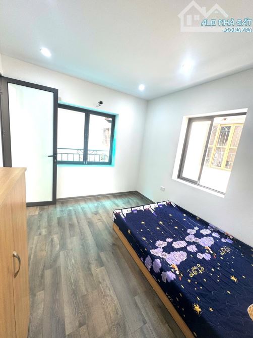 BÁN NHÀ PHỐ ĐỘI CẤN – 40M² – 4 TẦNG – MẶT TIỀN 6M – GIÁ 10 TỶ - LÔ GÓC 3 THOÁNG - 1