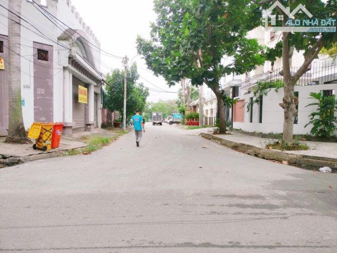 Khu Biệt Thự Nam Long- Q12- 390m2 - 5PN- 30T - Hoàn công - SHR - 1