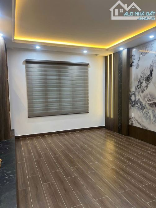 P Tuấn... Nhà khu phân lô cao cấp Ngô gia tự (Tđc sao sáng ) - xây mới độc lập 4,5 tầng - 12