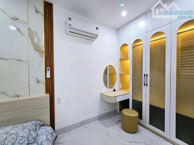 💥💥Nhà 3 tầng 2 mặt kiệt Trần  cao vân - Thông Nguyển Tất Thành. 👉 DTĐ : 52m2 - 2