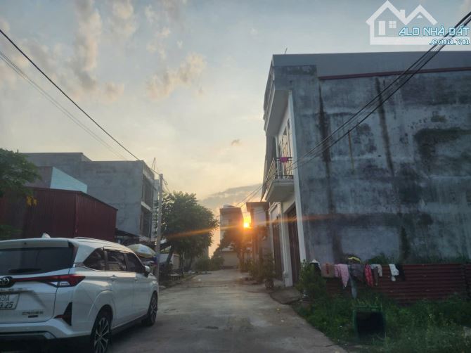 Bán  giãn dân khu 5 núi Đại phúc . dt 113m . mt 5m . hướng ĐN & TB giá 5 ty 3 - 2