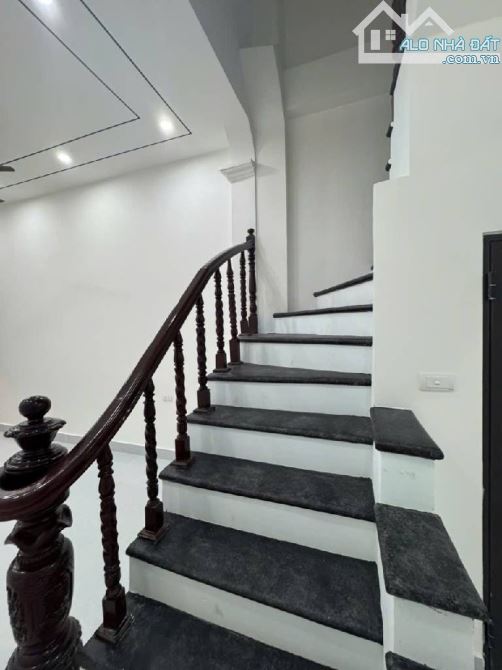 BÁN NHÀ ĐẸP CHIẾN THẮNG HÀ ĐÔNG – NGÕ RỘNG – Ô TÔ GẦN – DT 40m2 - NHÀ DÂN XÂY CHẮC CHẮN - - 2