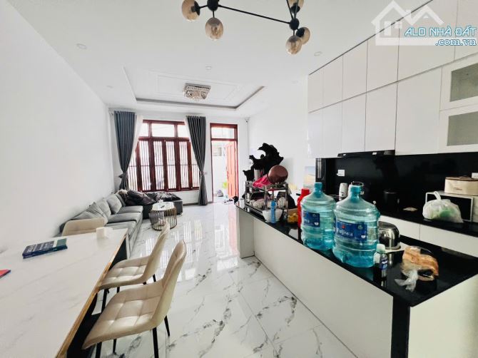 ✨🏡 Cần bán Nhà Phố Hẻm Xe Hơi đường Nguyễn Trung Trực, P.03, TP. Đà Lạt - 2