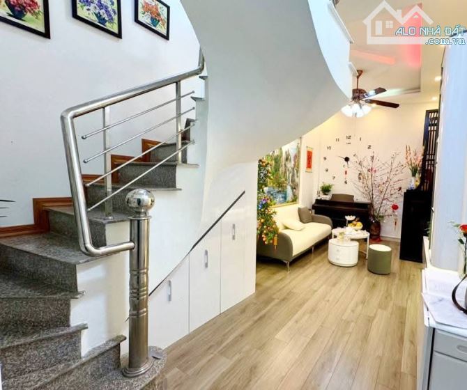 Trung tâm sài đồng - dân xây ô tô đỗ cổng nội thất nhập khẩu - 2