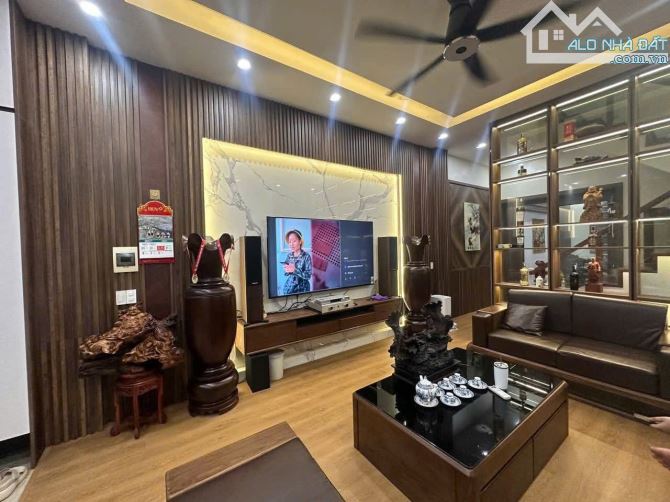 BÁN NHÀ 3 TẦNG MẶT ĐƯỜNG TRẦN BÌNH TRỌNG – KĐT TRẦN HƯNG ĐẠO – TP THÁI BÌNH - 2