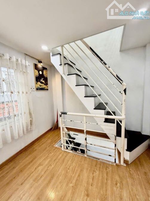 BÁN NHÀ TRUNG TÂM DTSD 52M² – 3 TẦNG – HẺM TRẦN BÌNH TRỌNG P5 B.THẠNH – 2.98 TỶ - 2