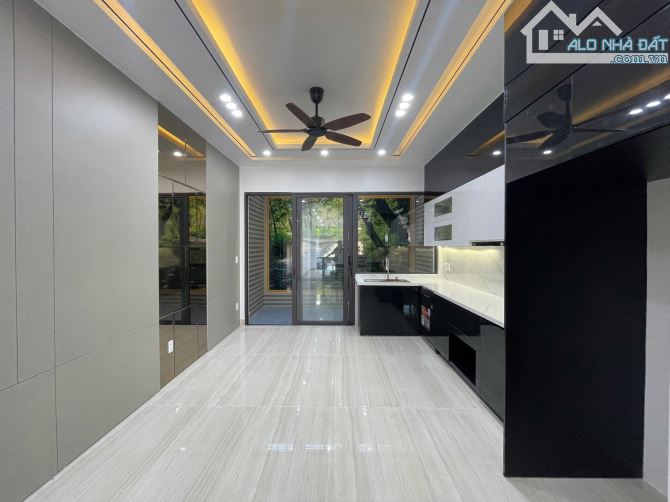Nhà mới độc lập 4 tầng khu phân lô Lê Chân - 60m2 - Đông Bắc - 7,3 tỷ thoả thuận - 2