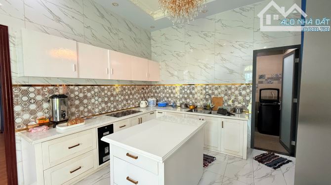 BÁN NHÀ VƯỜN ĐẸP  MẶT TIỀN TRƯỜNG CHINH XÃ LONG HẢI, TP.HCM DT 1650M2 CÓ 200M2 TMDV - 2