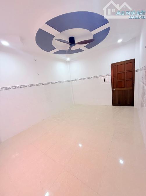 Bán nhà đẹp 2 tầng Âu Cơ Tân Bình, 35m2 cạnh HXH giá chỉ 3.95 tỷ TL - 2