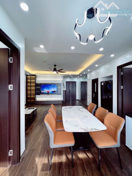 hot. cho thuê căn hộ gold season 47 nguyễn tuân. 76m2, 2 phòng ngủ full đồ giá 14,5tr/th - 2