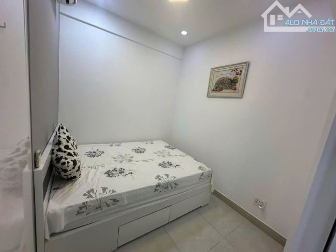 C/c Harmona,Trương Công Định,Tân BÌnh: rộng 75m2, 2p ngủ,NT, 12tr/th - 2