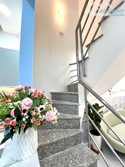 Nhà 3 tầng mới đươnffg Bình Đông, Quận 8, Giá 3.05 tỷ - 2