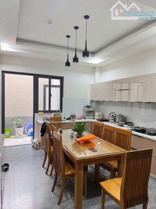 Bán nhà mới đẹp mặt tiền đường Số 11 Tân kiểng Quận 7 -5 lầu có thang máy gara xe hơi - 2