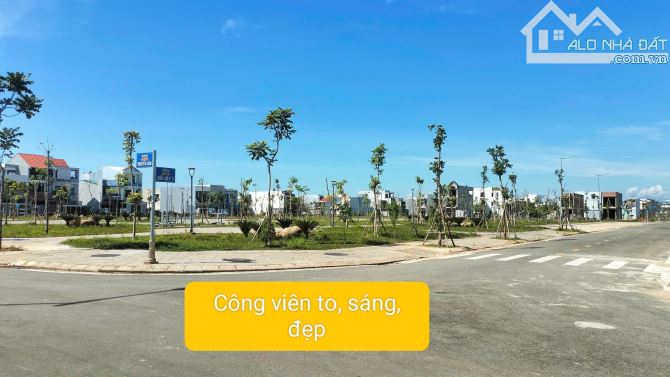 Bán lô góc 2 mặt tiền Bãi Sậy- View công viên to, hàng hiếm, giá tốt đầu tư - 2