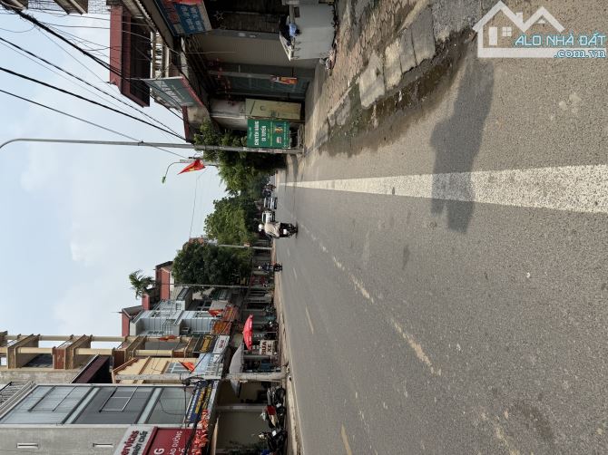 MẶT PHỐ ĐẸP - KINH DOANH - Ô TÔ -LÔ GÓC  VÂN NỘI- ĐÔNG ANH- HN Nhà 2 tầng nằm vị trí đẹp 1 - 2