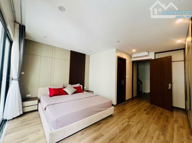 VỊ TRÍ CỰC HIẾM NGUYỄN LAM LONG BIÊN 10 TỶ DT 50M MT 5M 7T  KINH DOANH GIAO THÔNG THUẬN - 2