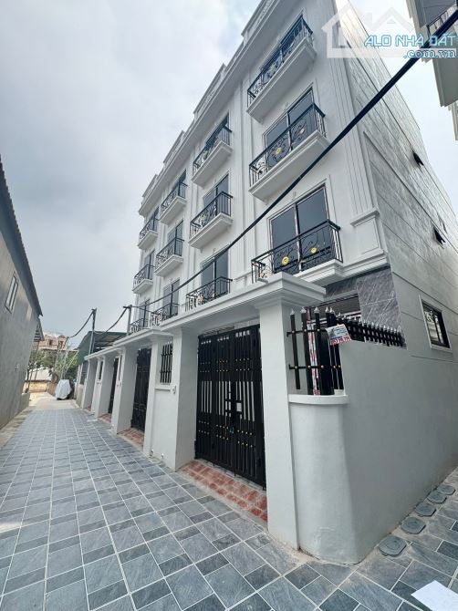 BÁN NHÀ THẠCH BÀN GIÁ 5.4 TỶ, DIỆN TÍCH 36M2, MT4.1M, 4 TẦNG, Ô TÔ 20M, NGÕ THÔNG, FULL ĐỒ - 2