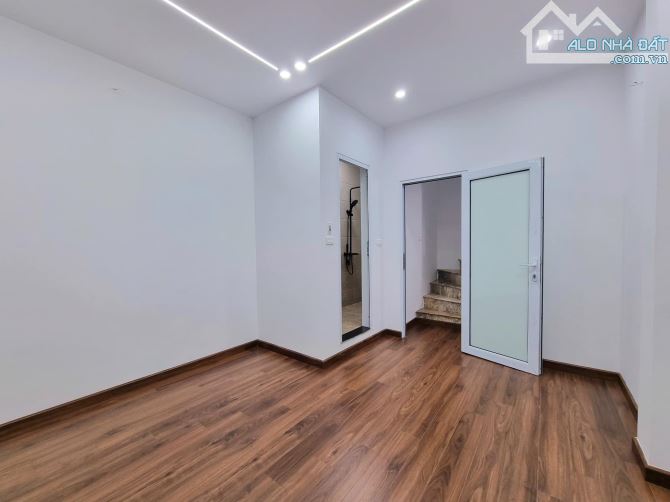 LÔ GÓC - KINH DOANH ĐỈNH CAO - NHÀ MỚI ĐẸP  - TRUNG TÂM THANH XUÂN 25m2 chỉ 5,38T - 2