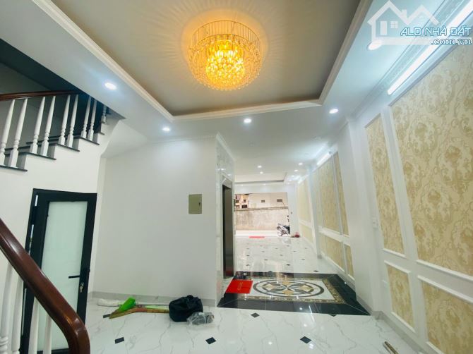 Bán nhà phố Kim Đồng, khu phân lô ô tô tránh, thang máy 61 m2 nhà 5 tầng giá 21.8 tỷ - 2