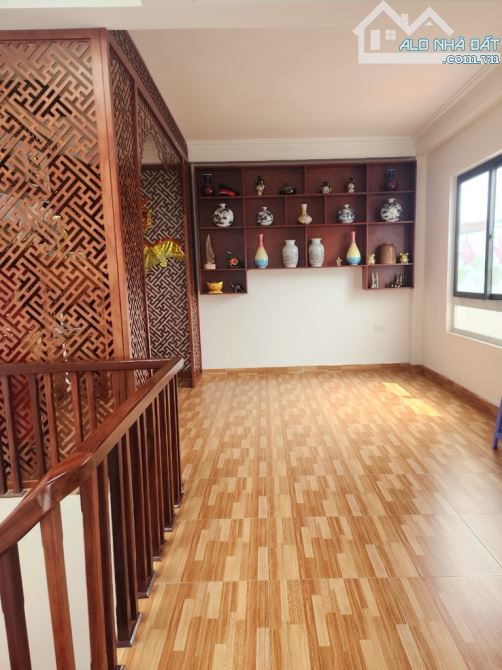 Nhà khu kinh doanh Giảng Võ, Đống Đa, 158m2 x 4 tầng, mặt tiền 6m, ô tô vào nhà!!! - 2