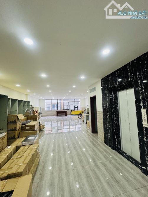 Siêu phẩm biệt thự Tân Phú, 8x19m, 4 tầng, nội thất hiện đại - 2