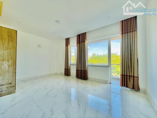 Biệt thự KDC PHÚ XUÂN lô góc 230m2 gấp bán - 2