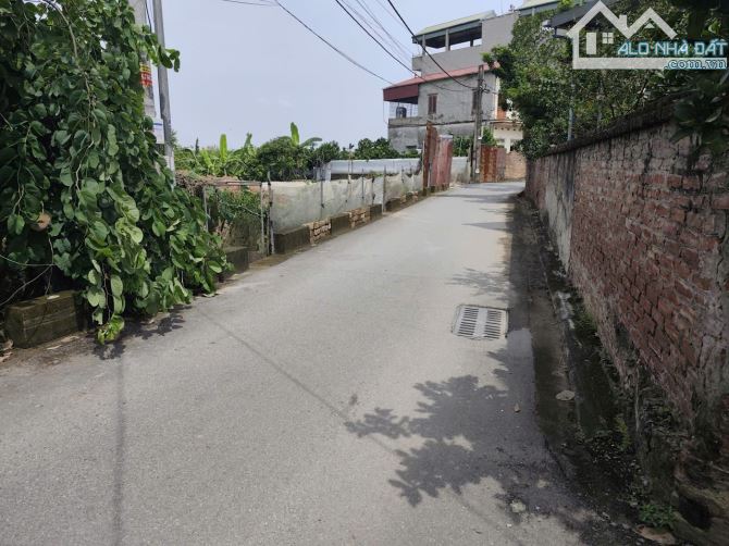 BÁN ĐẤT ĐẸP BÁT KHỐI LONG BIÊN NHỈNH 4 TỶ MT 5m, NGÕ DÂN SINH ĐẸP KHU VỰC SẦM UẤT - 2