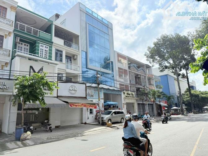 Biệt thự 5 tầng - hầm,thang máy Mtkd kinh doanh đa ngành nghề khu tên lửa - 2