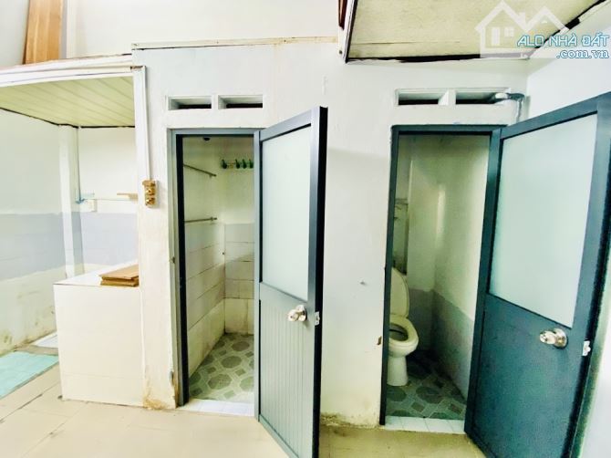 Bán nhà Hoàng Bật Đạt, P.15 Tân Bình, 2 tầng, sổ nở hậu, chỉ hơn 4 tỷ - 2