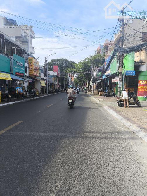 BÁN MẶT TIỀN LẾ LAI DT 162M2 (NGANG 6.2M) 1 TRỆT 3 LẦU VỊ TRÍ KINH DOANH SẦM UẤT ĐÔNG ĐÚC - 2