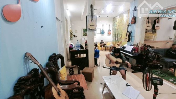 BÁN NHÀ PHỐ NGHĨA ĐÔ -QUẬN CẦU GIẤY -VỈA HÈ -KINH DOANH -Ô TÔ TẢI TRÁNH -100 m2- MT 8 m5 - 2