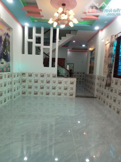 Bán nhà HXH tránh, 101m2, 4PN, gần chợ Đông Đô, DT743, Bình Dương, 3,4 tỷ - 3