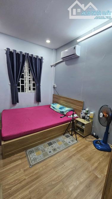 Bán nhà hẻm Thạch Lam,P.Phú Thạnh,Q.Tân Phú,dt: 4 x 5 nhà xây 2 lầu 2 Tỷ 45. - 3