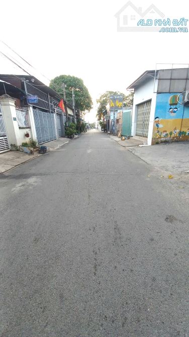 D260 BÁN ĐẤT P.TRẢNG DÀI :  Diện tích : 12m x 78m đã xây tường bao - 3