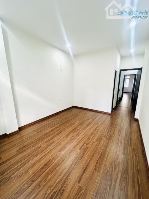 HOÀNG MAI, NGÕ 15 NGỌC HỒI TO NHƯ PHỐ 67M2 4 TẦNG 9,9 TỶ - 3
