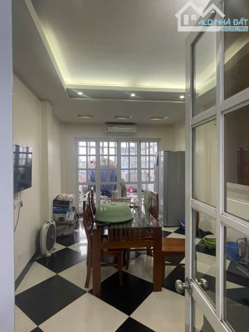 Bán nhà mặt phố Kim Ngưu, Hai Bà Trưng, tiện kinh doanh 7 tầng 68m2 giá 36.8 tỷ