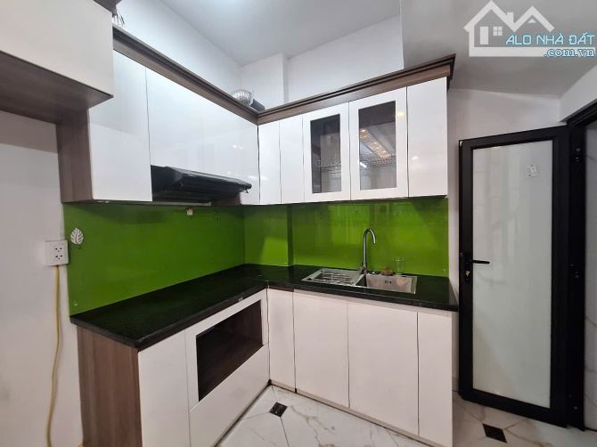 Nhà đẹp nội thất hiện đại giá rẻ nhất ngõ Phố Phúc Lợi DT 30m2 . Giá 5.28 tỷ - 3