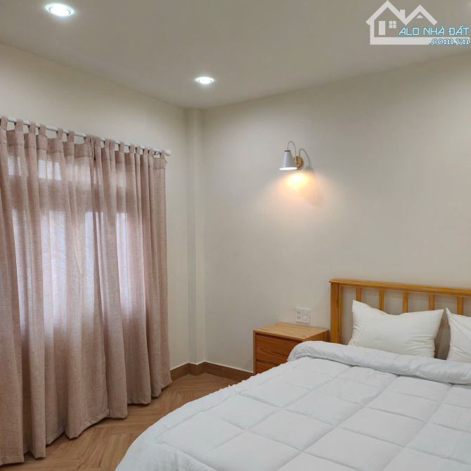 HOMESTAY 2 TẦNG 106M2 NGANG 10,5M 4PN 3WC 2PK SÂN RỘNG RÃI CÁCH CHỢ ĐÀ LẠT 2.3KM GIÁ 8 TỶ - 3
