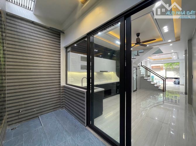 Nhà mới độc lập 4 tầng khu phân lô Lê Chân - 60m2 - Đông Bắc - 7,3 tỷ thoả thuận - 3