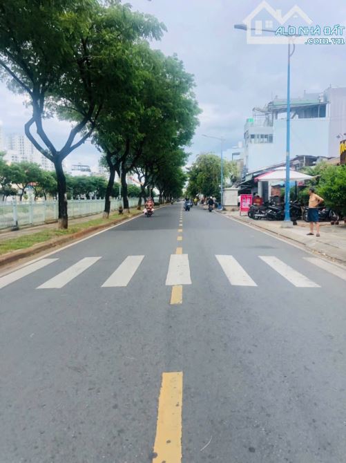 Bán Nhà 3 Tầng,Quận 6,Gần Phạm Văn Chí,Ngang Khủng 6.5 Mét,Giá Sốc Chỉ 6.1 Tỷ(QS18) - 3