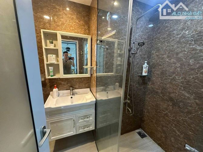 C/c Harmona,Trương Công Định,Tân BÌnh: rộng 75m2, 2p ngủ,NT, 12tr/th - 3
