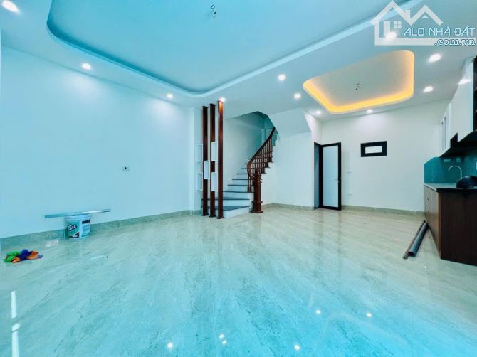Bán nhà vành đai 3.5 Di Ái 46m2 5 tầng 6 ngủ mặt tiền 5m 2 thoáng ô tô đỗ cổng 5 tỷ 05 - 3