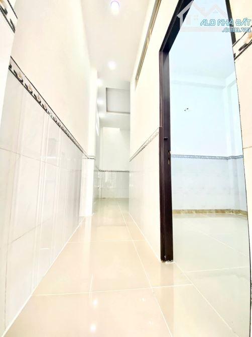 `CHỈ 5TXxx NHÀ 2 TẦNG MẶT TIỀN ĐƯỜNG TRẦN THỊ BỐC - 64M2 - SỔ HỒNG RIÊNG NGAY THỊ TRẤN HM - 3
