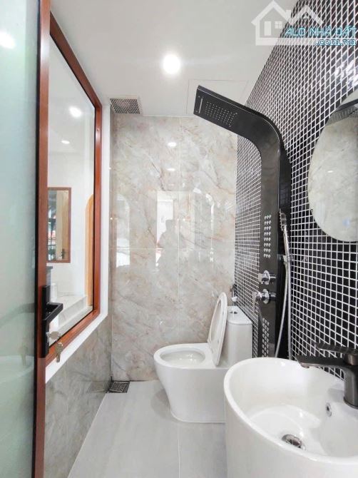BÁN NHÀ THẠCH BÀN 6.6 TỶ, DT42M2, MT4.1M, 5 TẦNG, FULL NỘI THẤT, Ô TÔ THÔNG - 3