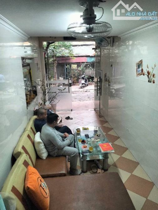 Cần Bán nhà Minh Khai : NGÕ RỘNG 3M – LÔ GÓC THOÁNG SÁNG – NHÀ ĐẸP Ở NGAY – VF3 LÙI CỬA - 3
