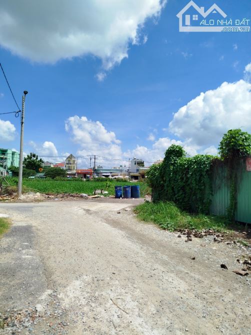 *CẦN BÁN GẤP ĐẤT MẶT TIỀN &TIỀN LÂN - BÀ ĐIỂM LÔ GÓC 3 MẶT TIỀN - ĐƯỜNG XE CONTAINER*  🏘️ - 3