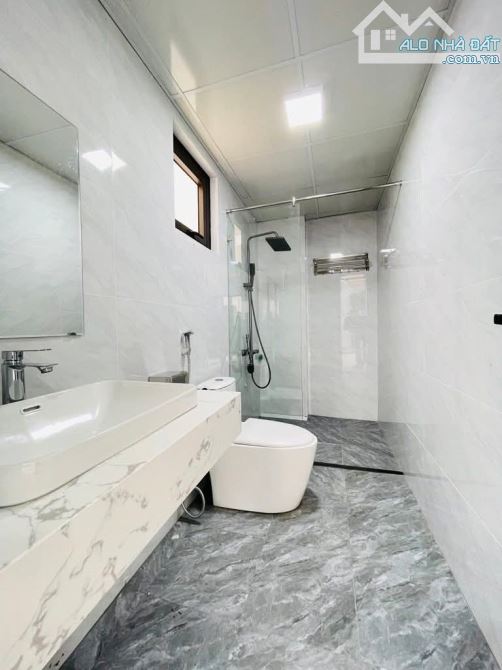 BÁN NHÀ PHÚC ĐỒNG GIÁ 5.X TỶ, DT30M2, MT5M, 5 TẦNG, FULL NỘI THẤT, CHỦ NHIỆT BÁN - 3